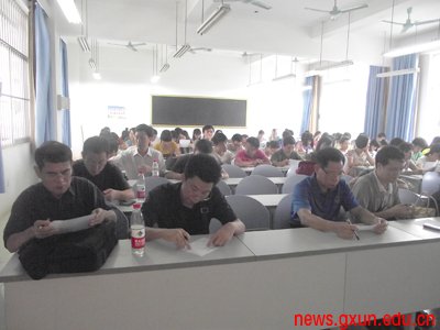 说明: http://news.gxun.edu.cn/upload/2012-06/12061516181800.jpg